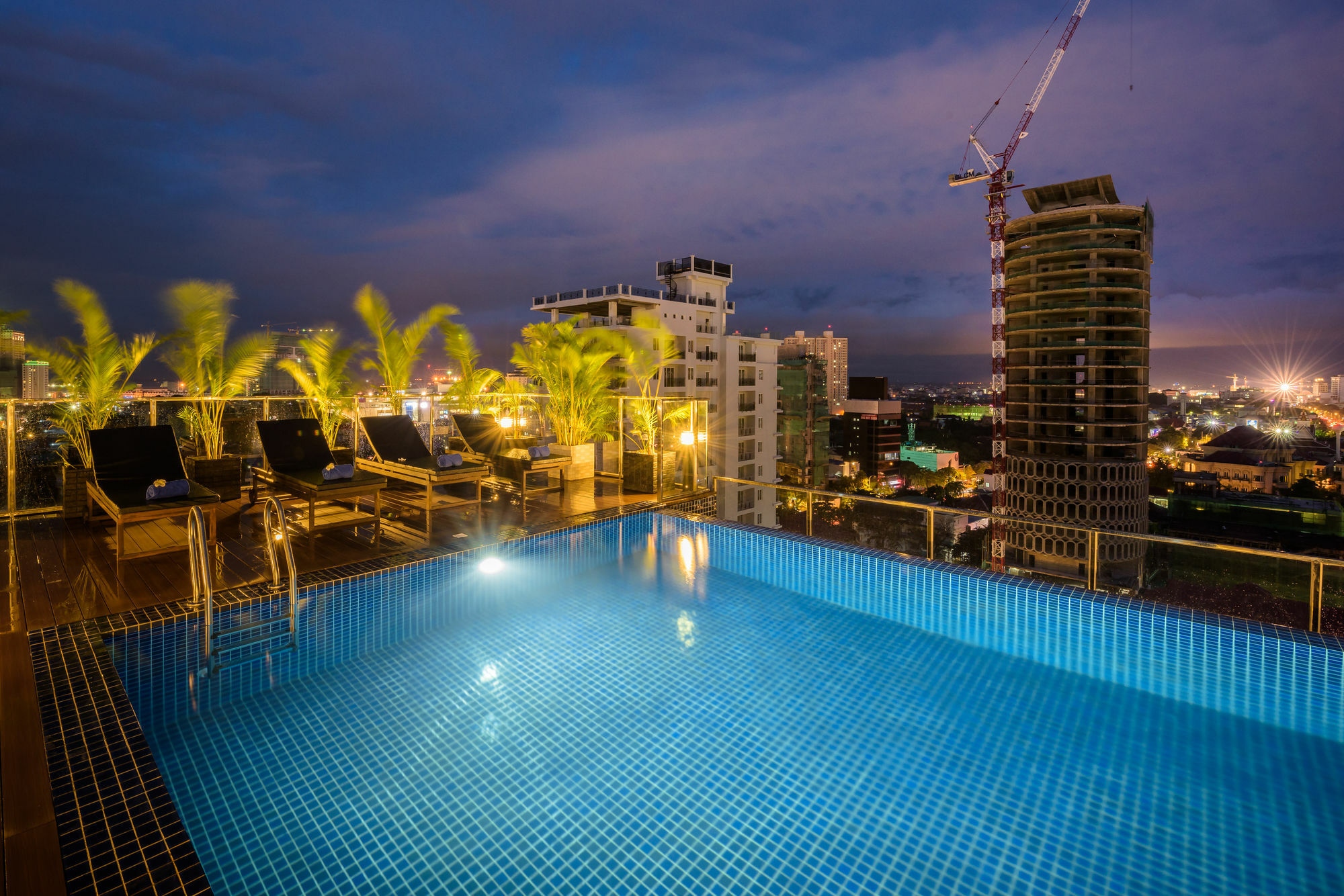 Mansion 51 Hotel & Apartment Phnom Penh Eksteriør bilde